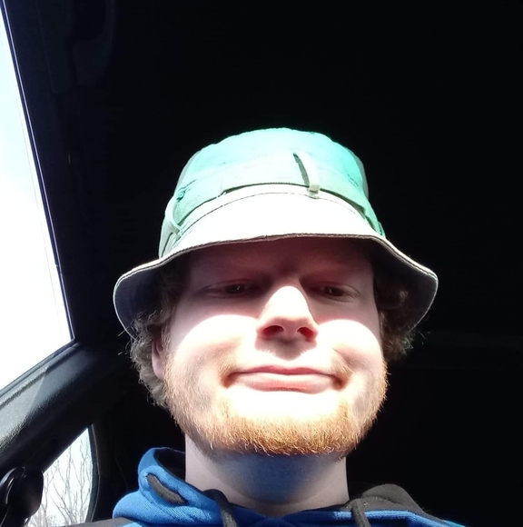 Meet your Posher, Kyle - Picture 1 of 1